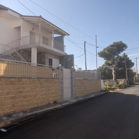 La Vita Apartments-Near Airport & Sea Artémida Eksteriør bilde