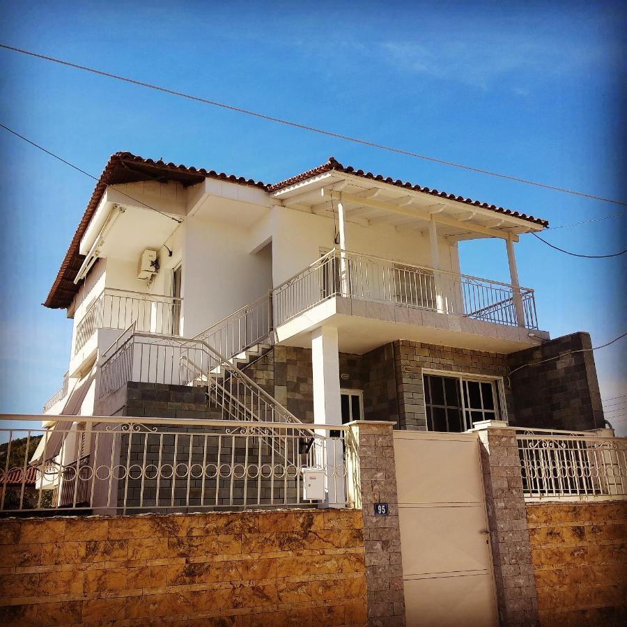 La Vita Apartments-Near Airport & Sea Artémida Eksteriør bilde