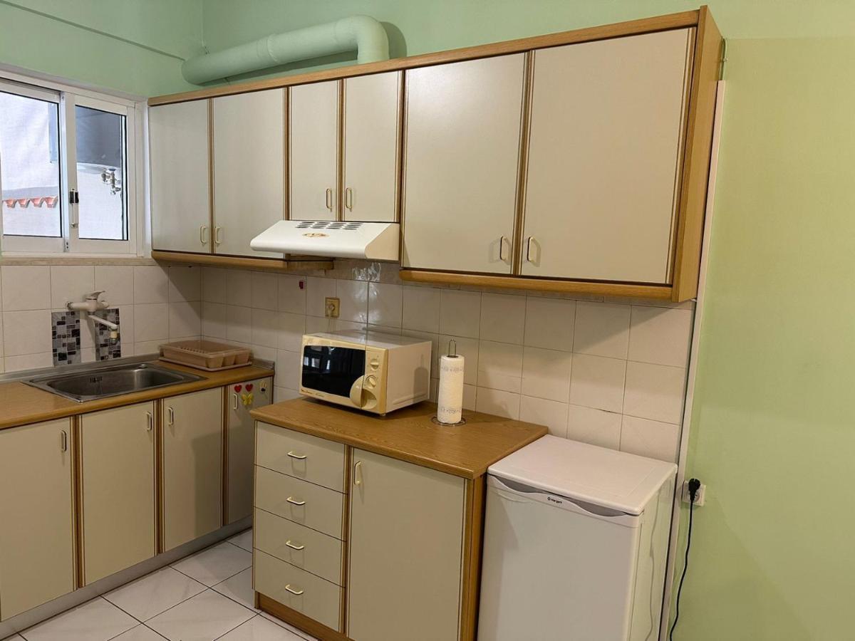 La Vita Apartments-Near Airport & Sea Artémida Eksteriør bilde