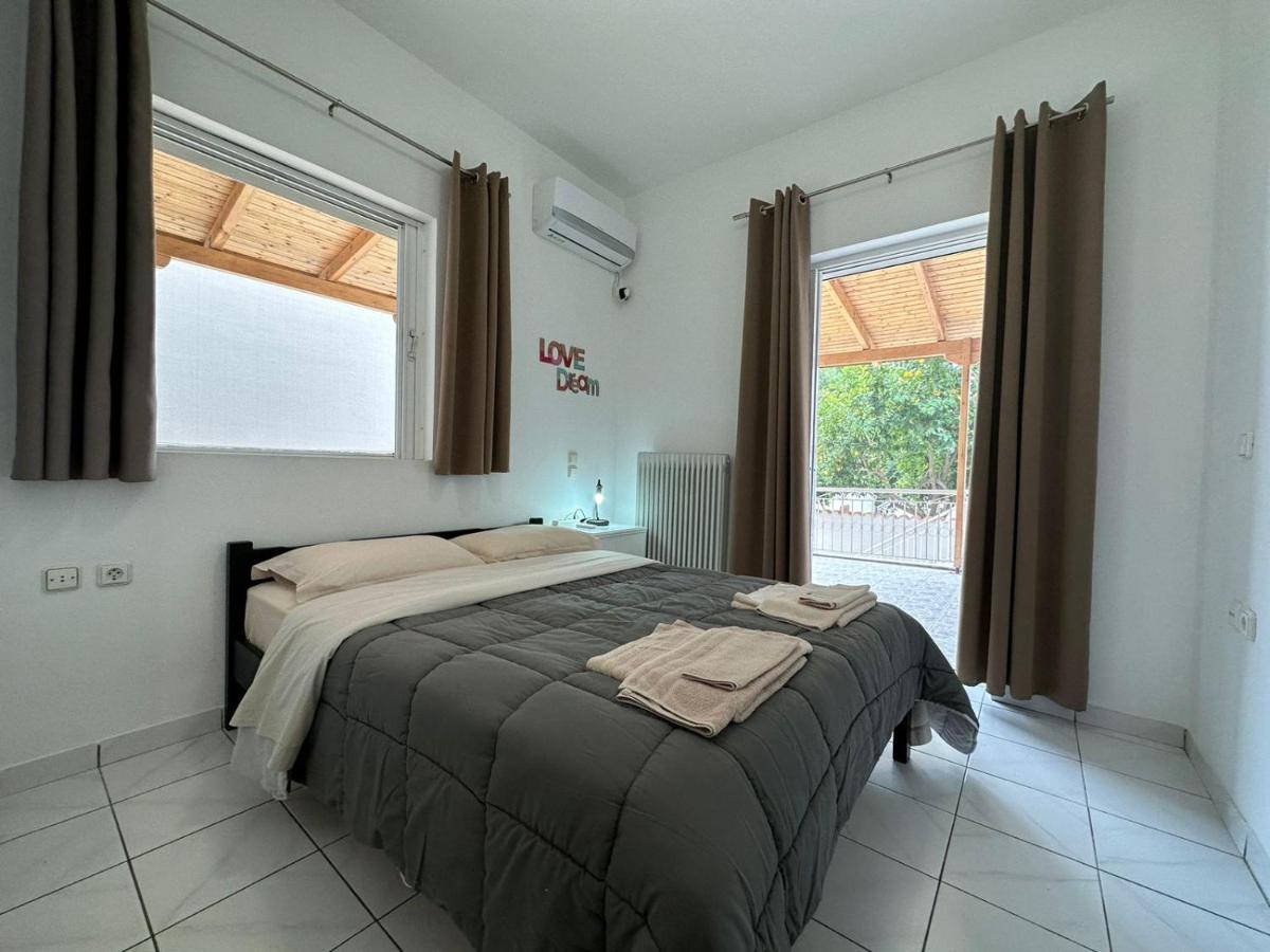 La Vita Apartments-Near Airport & Sea Artémida Eksteriør bilde