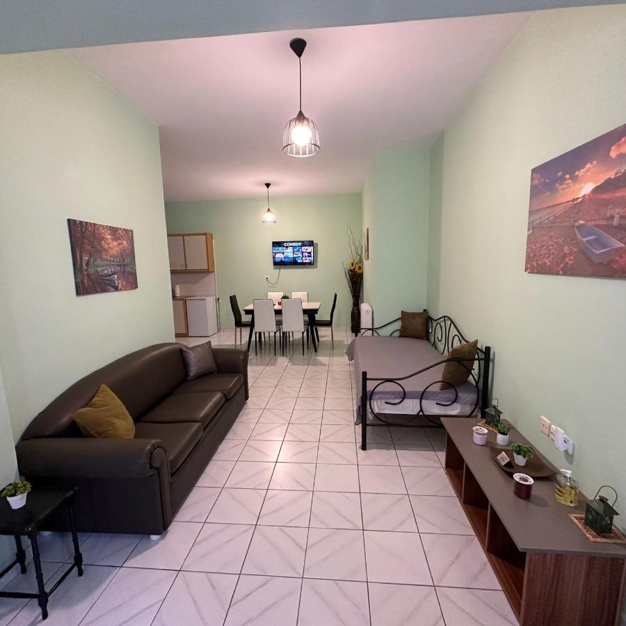 La Vita Apartments-Near Airport & Sea Artémida Eksteriør bilde