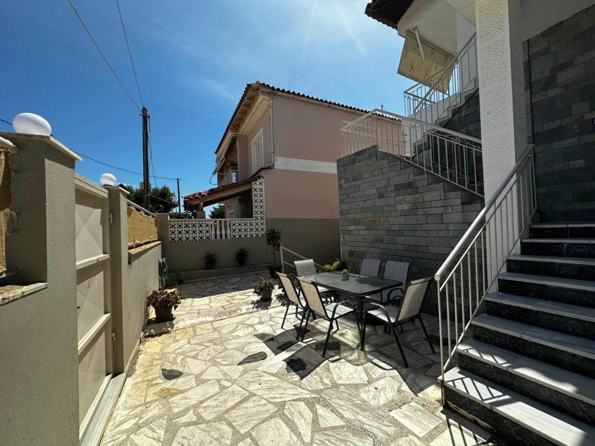 La Vita Apartments-Near Airport & Sea Artémida Eksteriør bilde